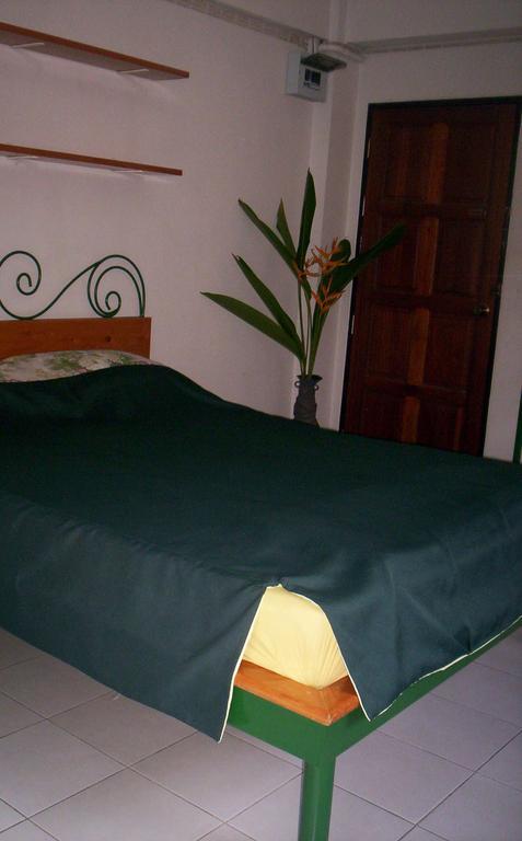 בנגקוק Baankhunmae Apartment מראה חיצוני תמונה