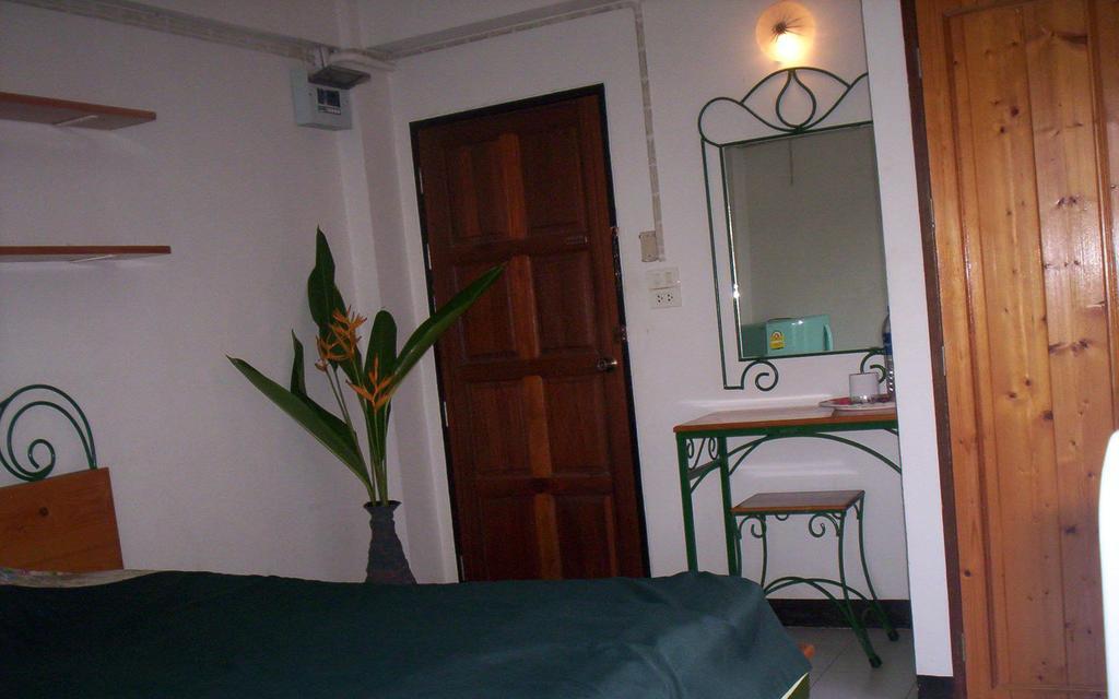 בנגקוק Baankhunmae Apartment מראה חיצוני תמונה