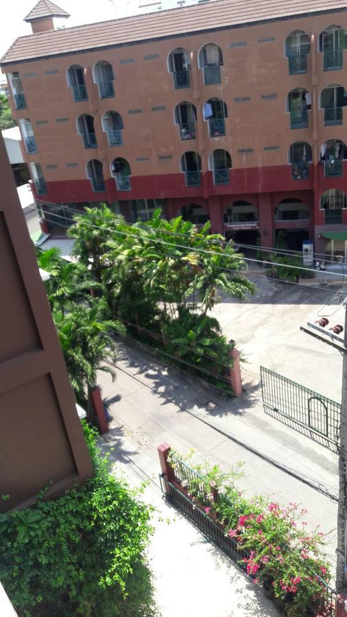 בנגקוק Baankhunmae Apartment מראה חיצוני תמונה